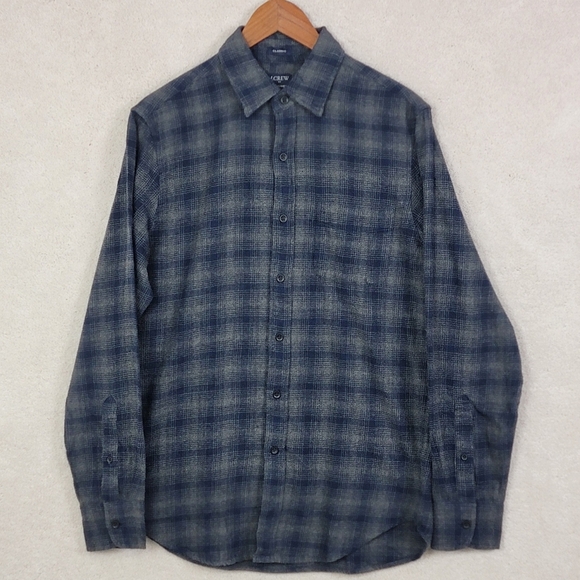 J. Crew Men's Classic Fit Navy And Gray Plaid Button Down Flannel Shirt Sz S NEW - Picture 4 of 10